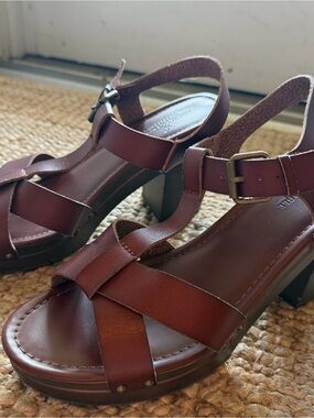 American Eagle Outfitters Brown Leather Platform Sandals